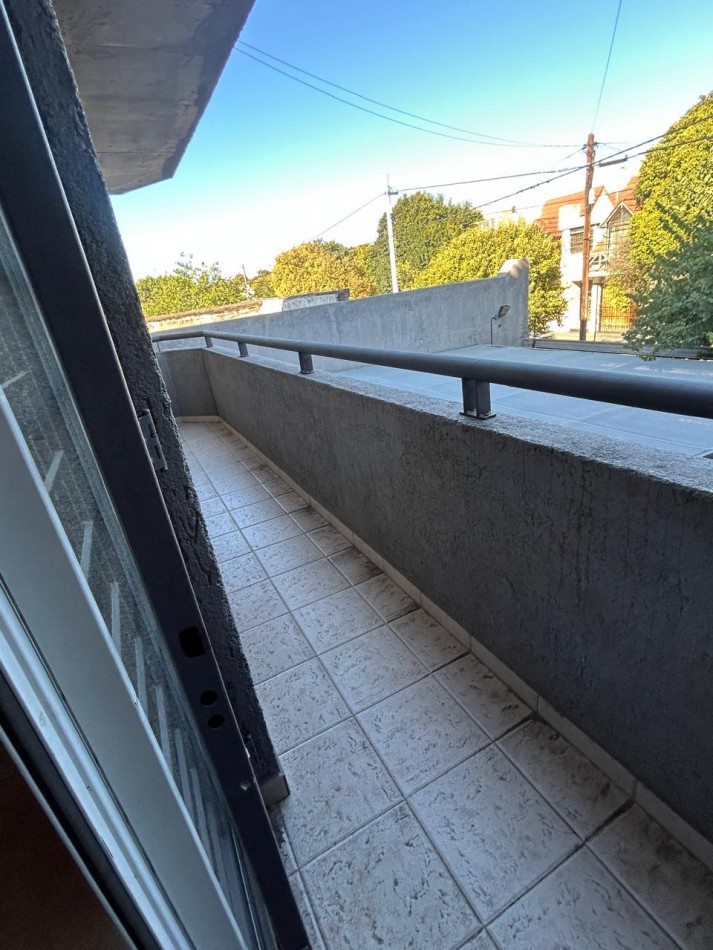 VENTA DEPARTAMENTO 3 DORMITORIOSC CON COCHERA - PUEYRREDON.