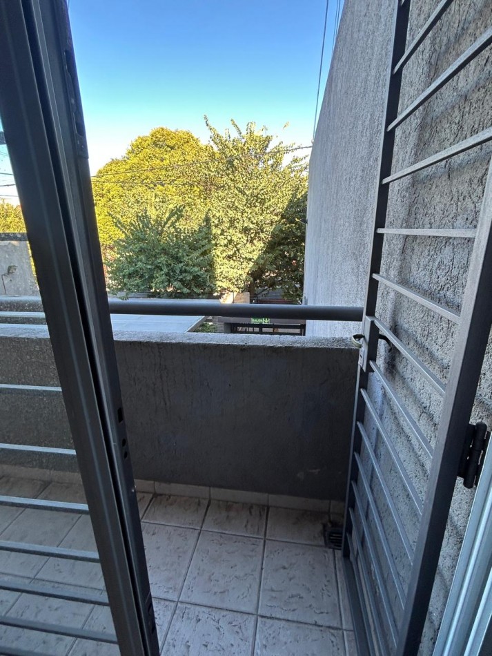 VENTA DEPARTAMENTO 3 DORMITORIOSC CON COCHERA - PUEYRREDON.