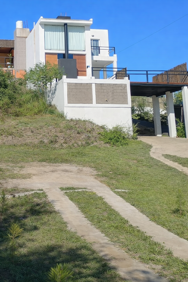 VENTA CASA EN POTRERO DE GARAY CON PILETA
