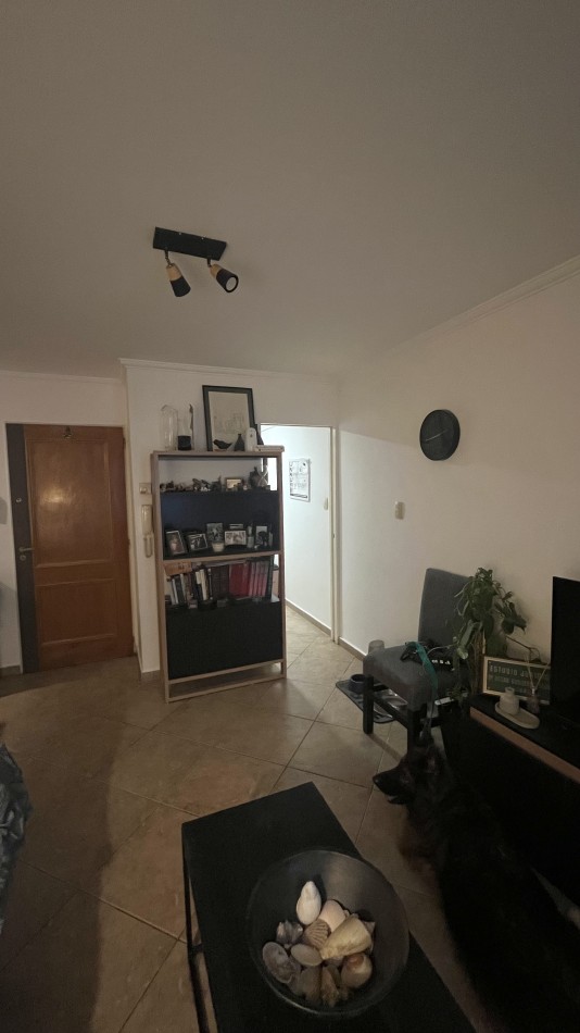 VENTA GENERAL PAZ - DEPARTAMENTO DE 2 DORMITORIOS FRENTE A LA PLAZA ALBERDI.