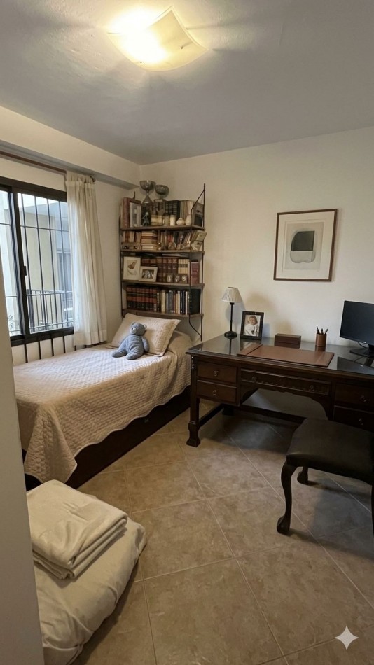 VENTA GENERAL PAZ - DEPARTAMENTO DE 2 DORMITORIOS FRENTE A LA PLAZA ALBERDI.