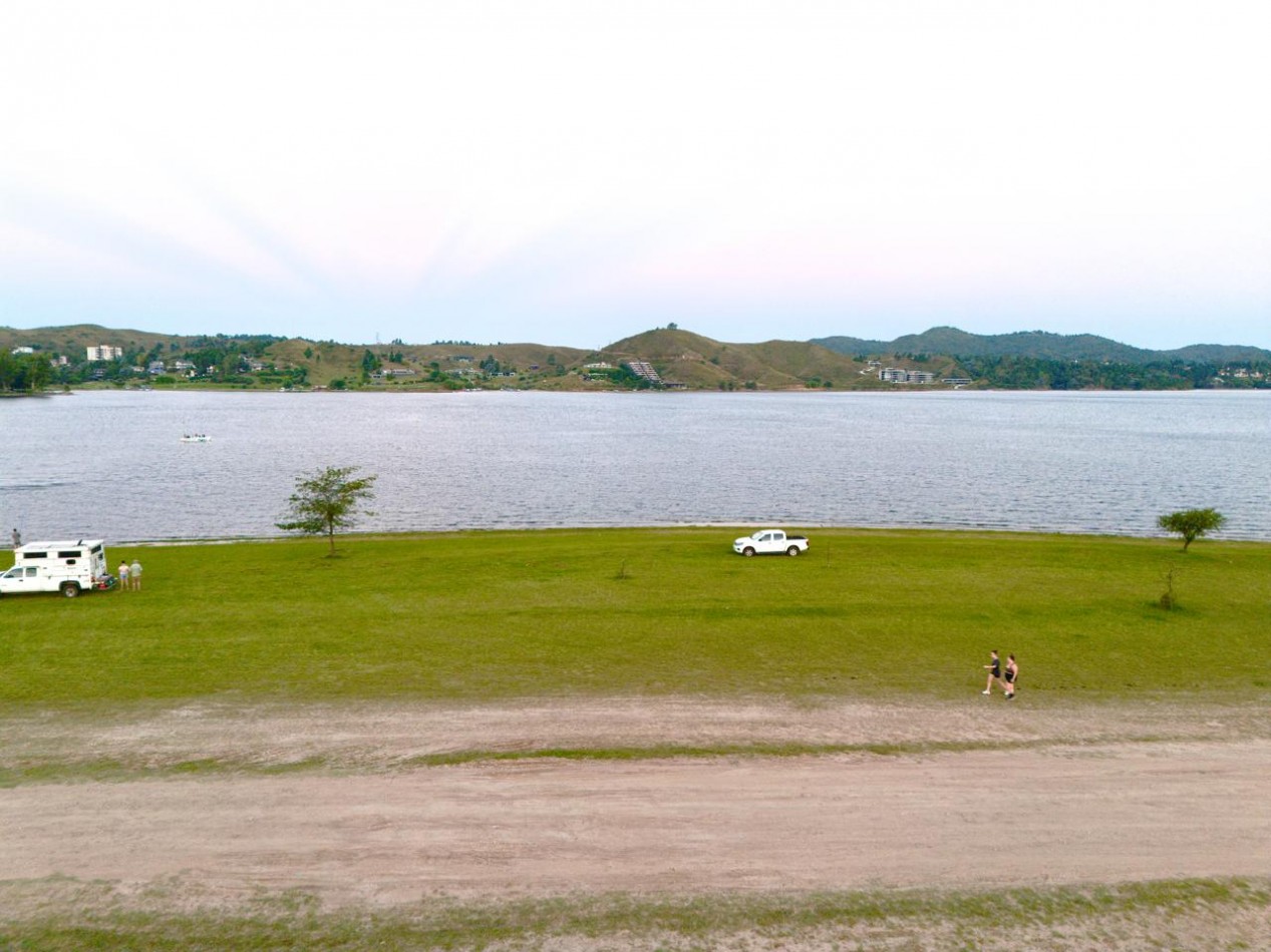 POTRERO DE GARAY - VENDO TERRENO CON BAJADA AL LAGO.