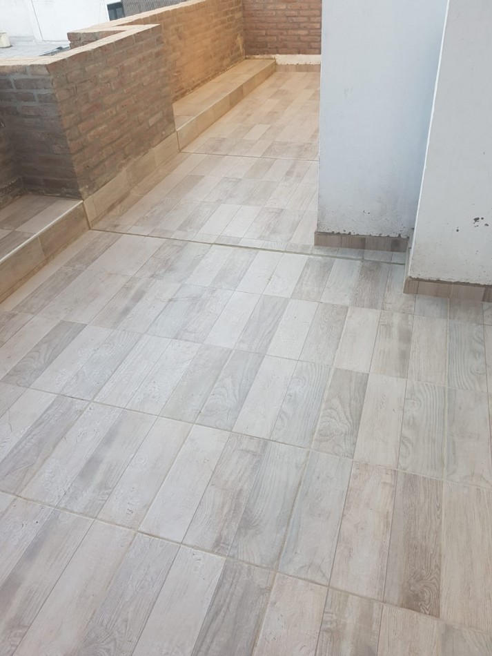 VENTA PISO COMPLETO  2 DORMI CON TERRAZA EN GRAL PAZ 