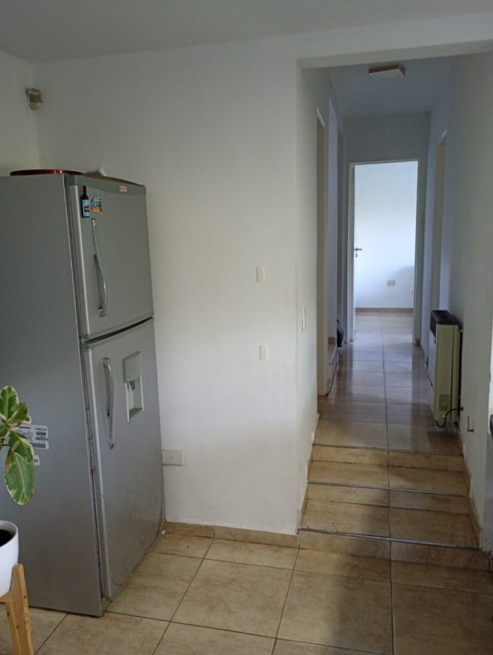 CAMINO AL CUADRADO - VENDO CASA DE 3 DORMITORIOS CON PILETA