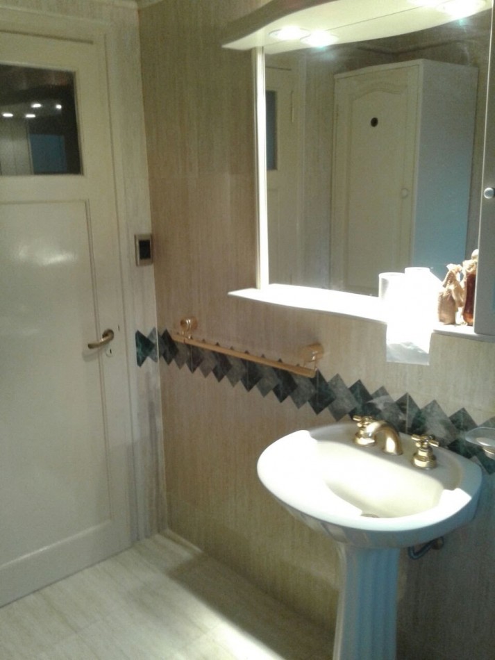 CABANA - VENTA CASA CHALET DE 3 DORMITORIOS CON PILETA.