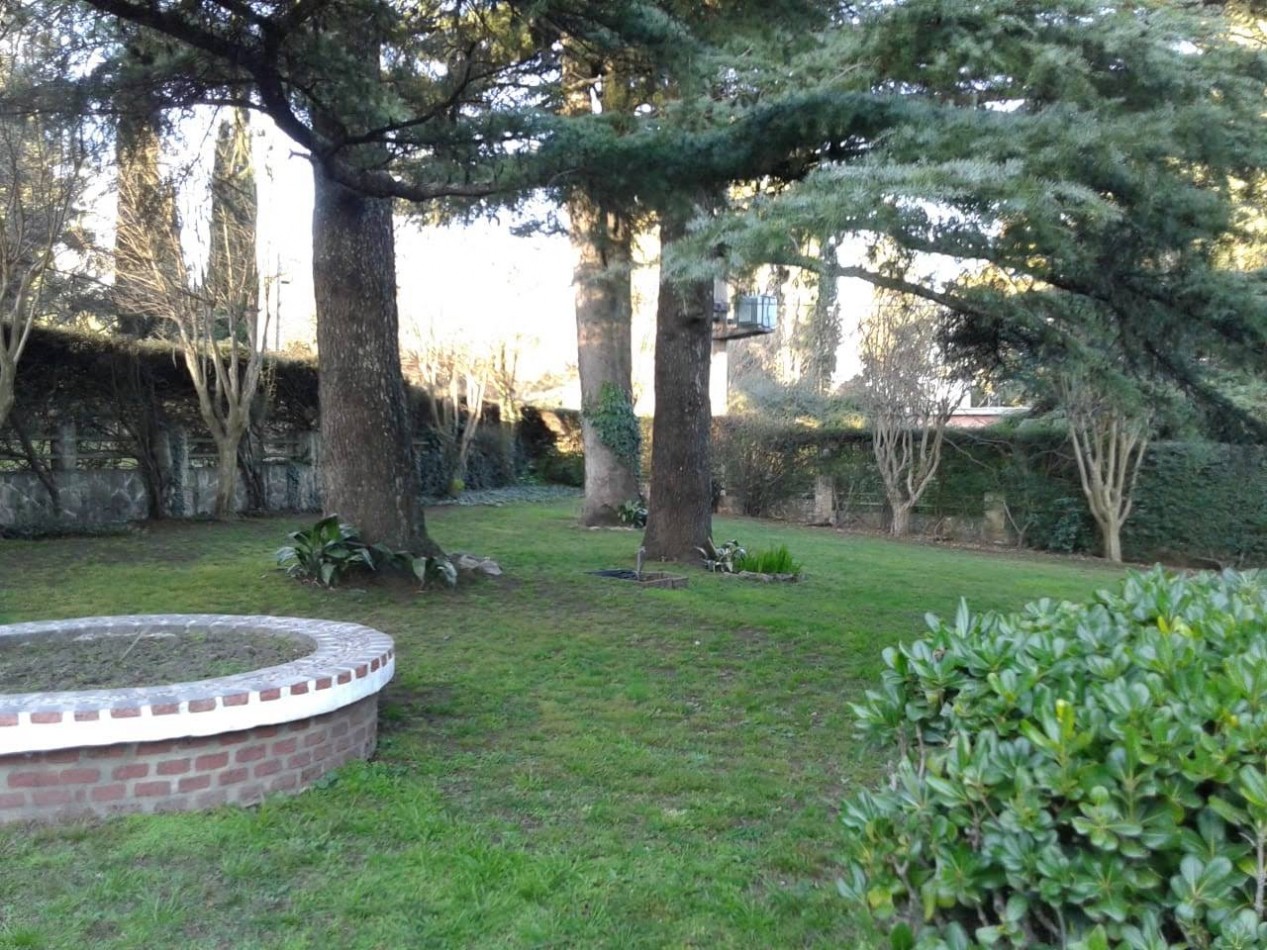 CABANA - VENTA CASA CHALET DE 3 DORMITORIOS CON PILETA.