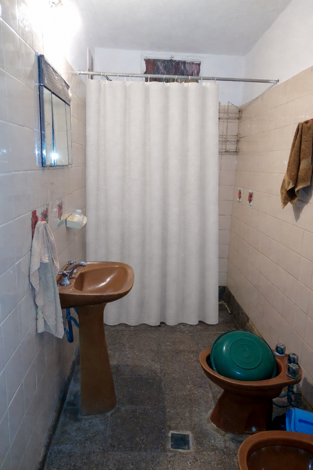 CASA ESQUINA EN ZONA NORTE