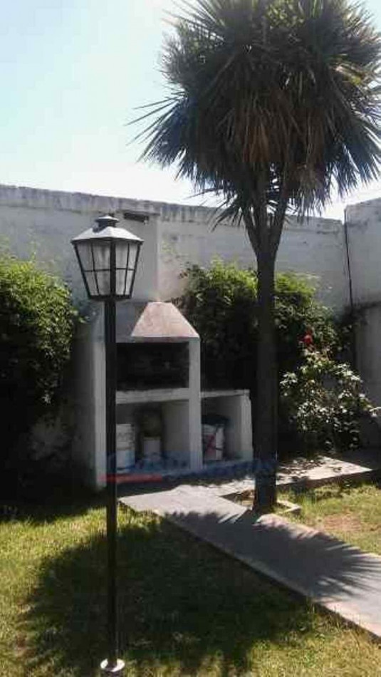 Vendo Casa de 3 dormitorios en B°  Empalme  Apto Bancor Frente A Plaza