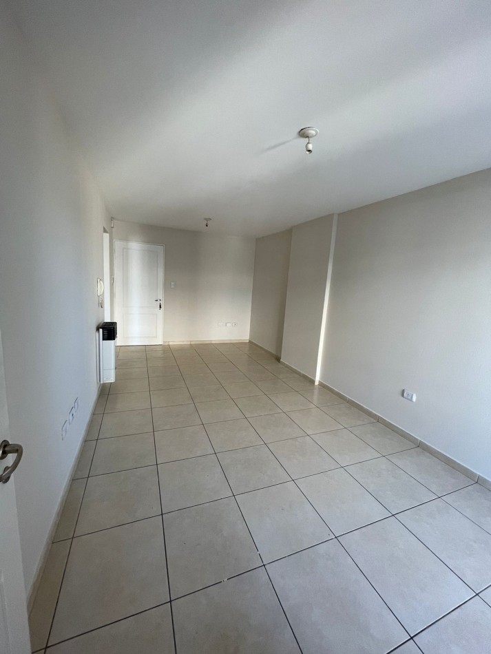 VENTA DPTO 1 DORMITORIO AV OLMOS 500