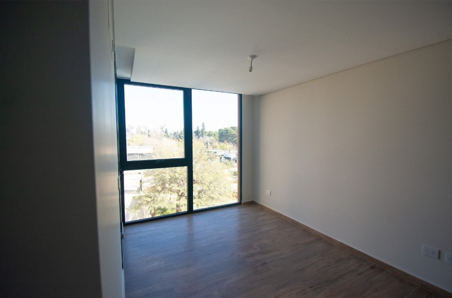 DPTO EN OPERA PLAZA DE 1 DORMITORIO-EXCELENTE OPORTUNIDAD DE INVERSION!!!!