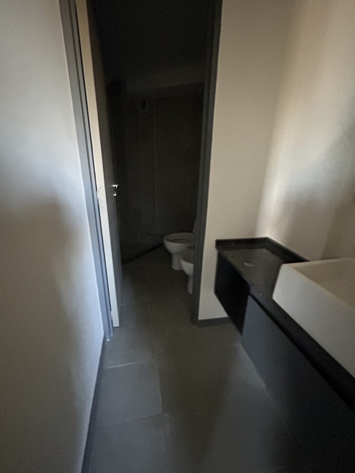 EDIFICIO "BALCONES DEL ABASTO" BARRIO GENERAL PUEYRREDON