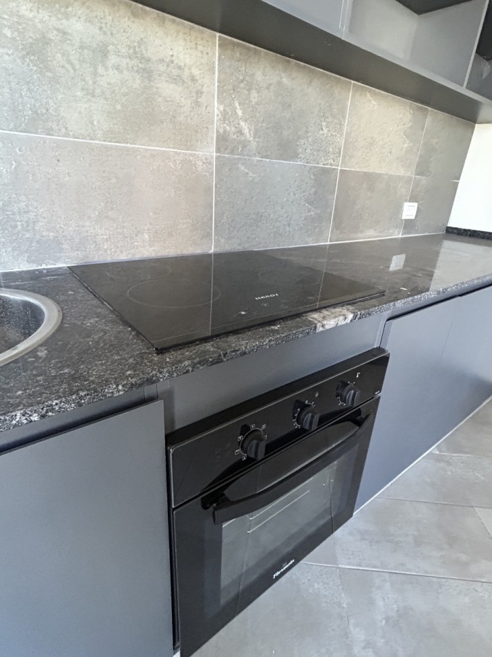 EDIFICIO "BALCONES DEL ABASTO" BARRIO GENERAL PUEYRREDON