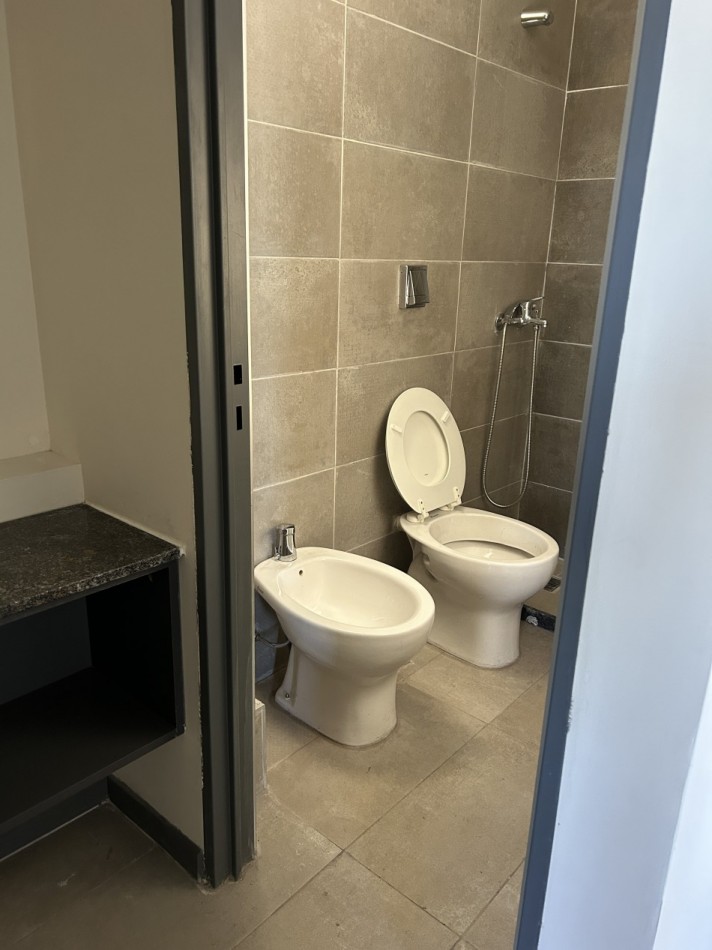 EDIFICIO "BALCONES DEL ABASTO" BARRIO GENERAL PUEYRREDON