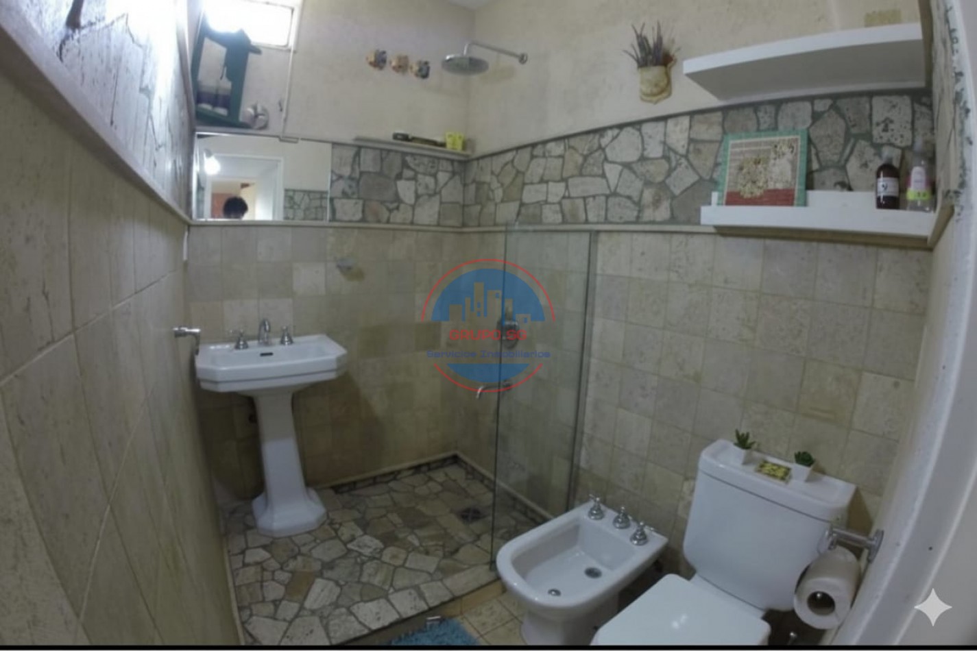 DEPARTAMENTO 2 DORMITORIOS EN VENTA - AMOBLADO.