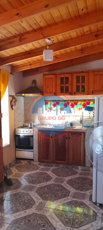 VENDO COMPLEJO POSADA DE 8 DORMITORIOS  - MINA CLAVERO 