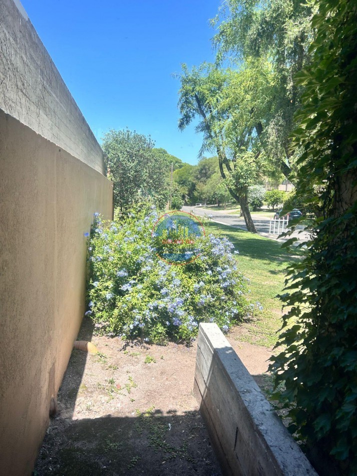 LAS DELICIAS - CASA EN ALQUILER 3 DORMITORIOS. 