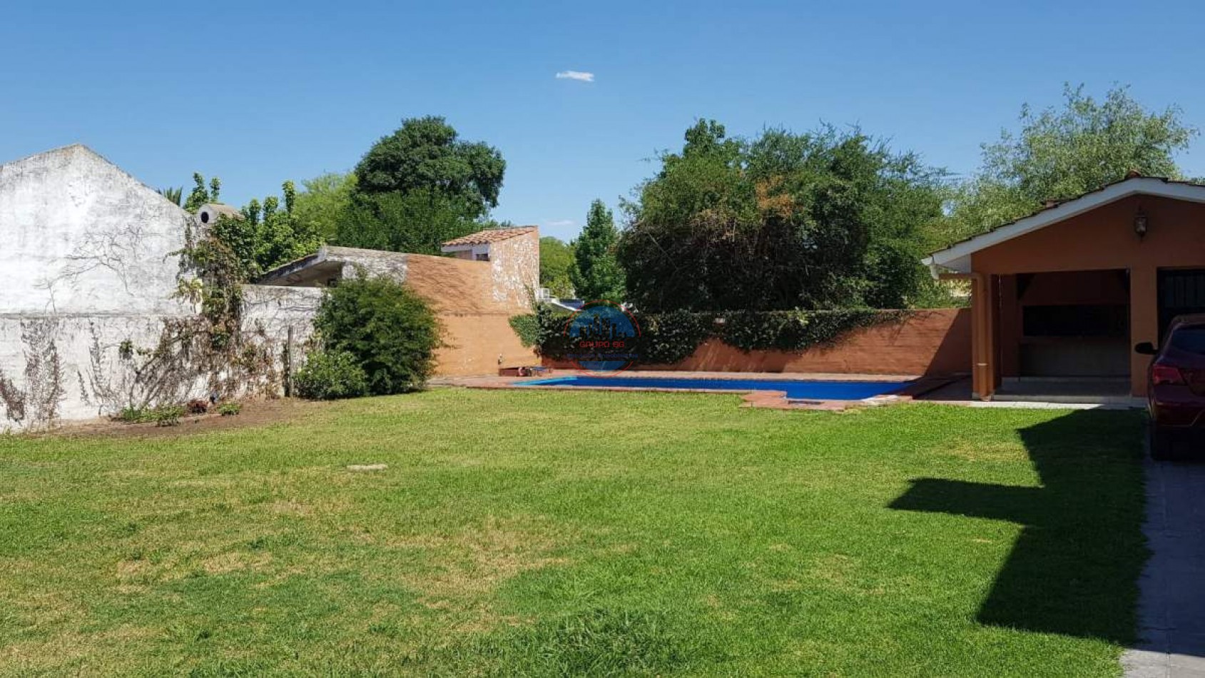 RECTA MARTINOLLI - CASA EN VENTA 4 DORMITORIOS CON PILETA.