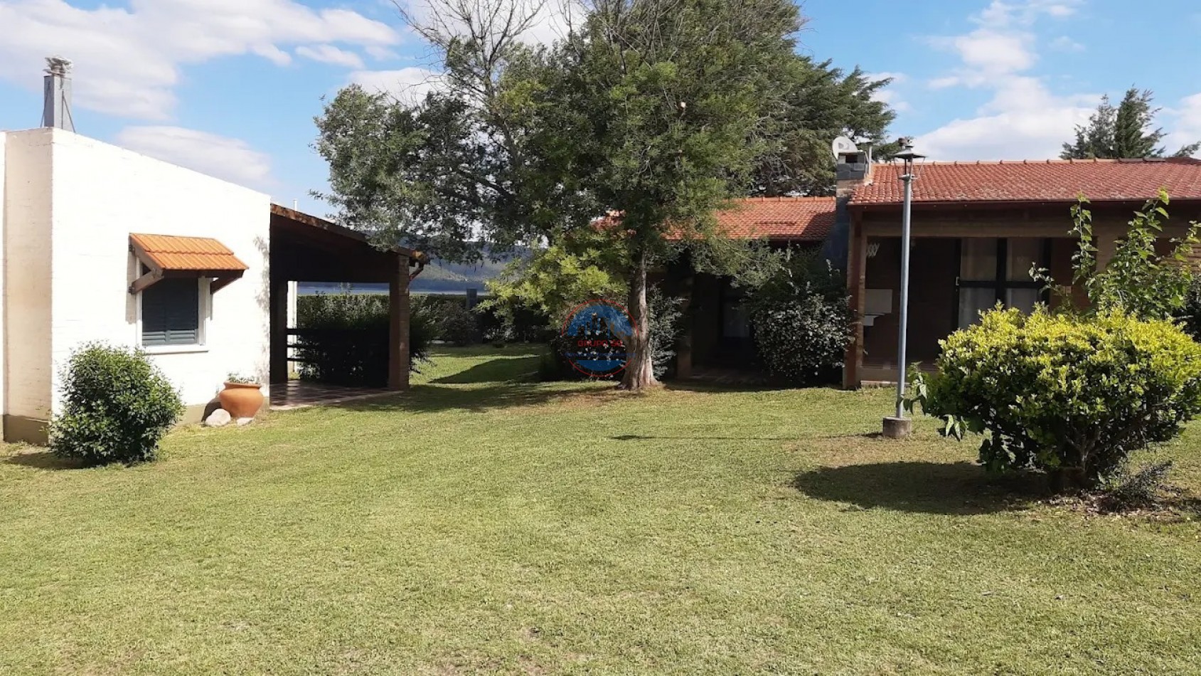 oportunidad - COMPLEJO 6 unidades CON BAJADA AL LAGO - POTRERO DE GARAY 