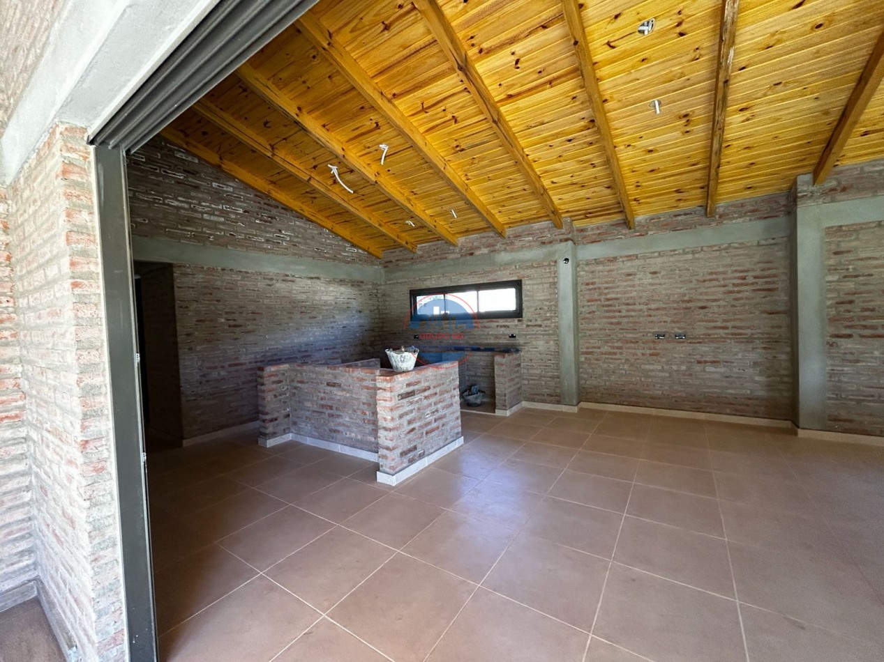 CASA EN VENTA - VILLA CIUDAD AMERICA, POTRERO DE GARAY.