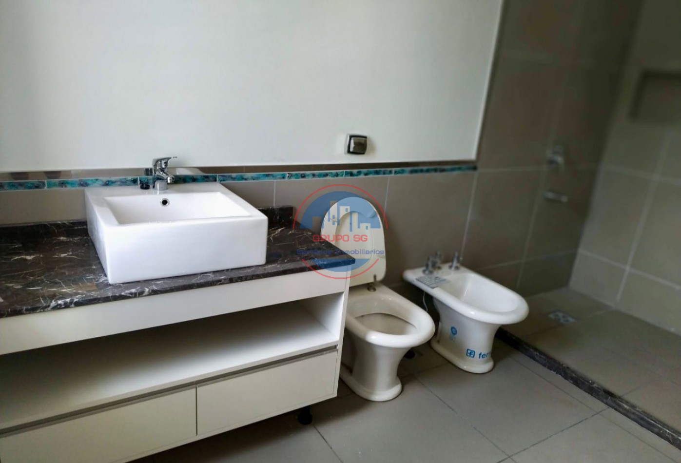 VENDO DUPLEX 3 DORMITORIOS NUEVO JARDIN ZONA SUR - CORDOBA CAPITAL