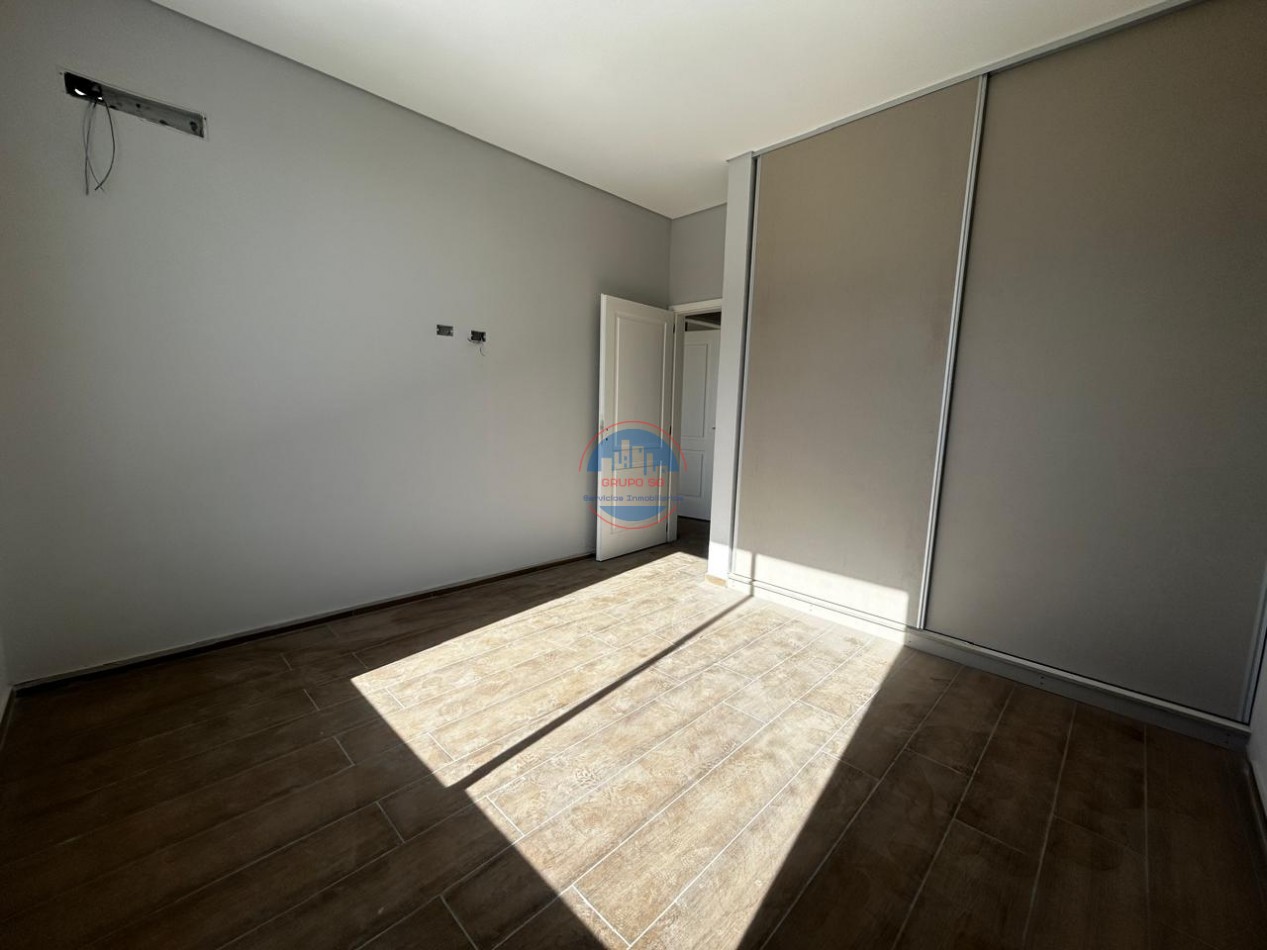 RINCONES DE MANANTIALES - CASA DE 3 DORMITORIOS Y COCHERA DOBLE.