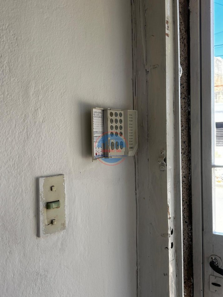 CASA EN VENTA DE 3 DORMITORIOS CON PATIO - GENERAL BUSTOS - CORDOBA.