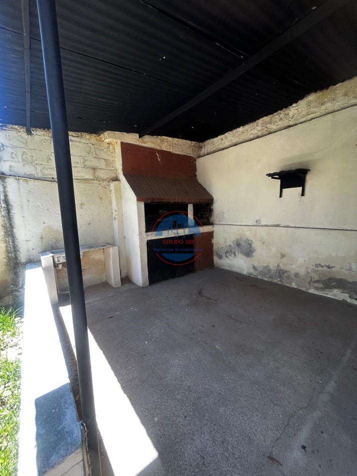 CASA EN VENTA DE 3 DORMITORIOS CON PATIO - GENERAL BUSTOS - CORDOBA.