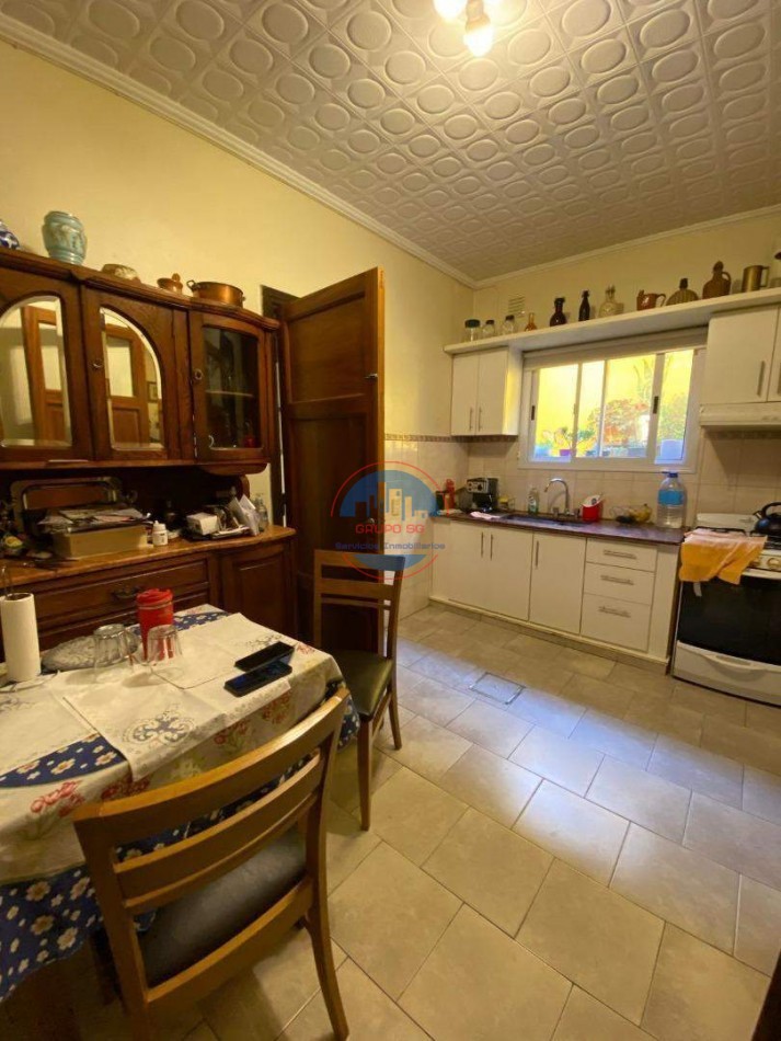 CASA EN VENTA BARRIO PUEYRREDON 4 DORMITORIOS - APTA CREDITO