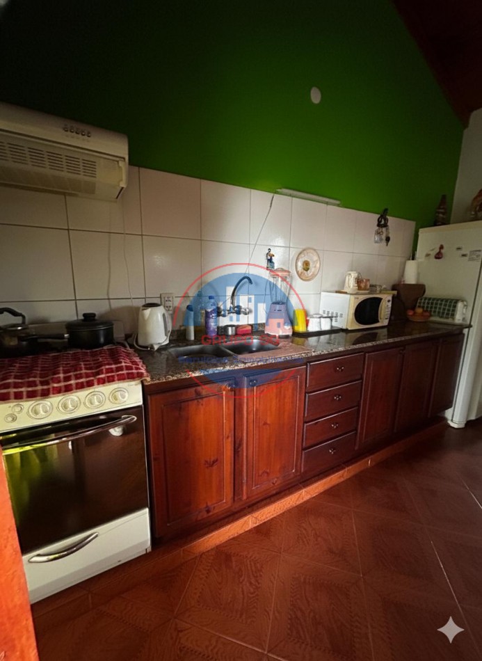 CASA EN VENTA 2 DORMITORIOS - LOTE ESQUINA - POTRERO DE GARAY.