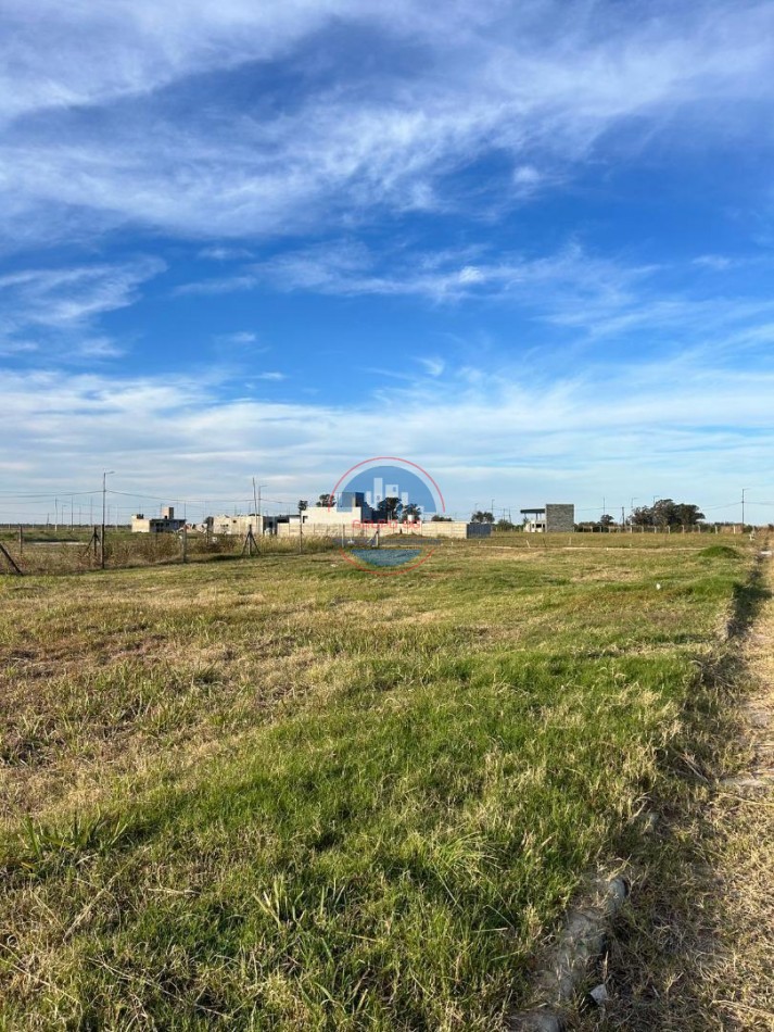 VENDO TERRENO EN BARRIO LA ERNESTINA - CAMINO MALAGUEÑO