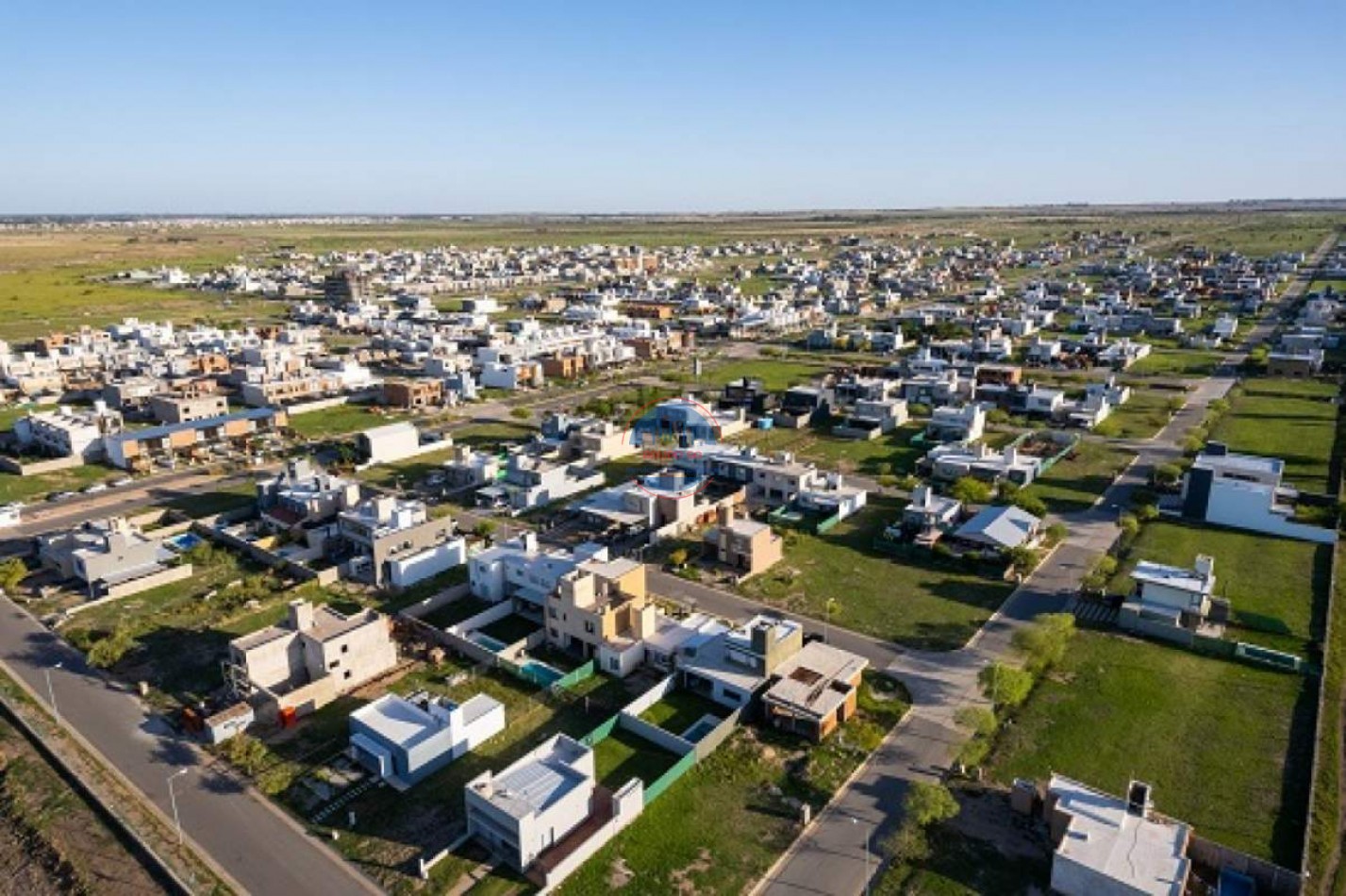 TERRENO EN VENTA DOCTA CENTRAL CON TODOS LOS SERVICIOS - Grupo SG