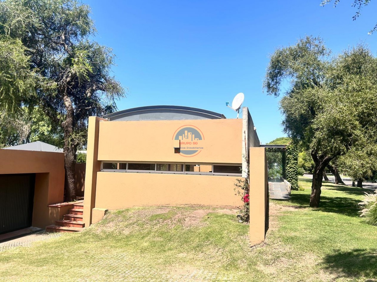 LAS DELICIAS - CASA EN ALQUILER 3 DORMITORIOS. 