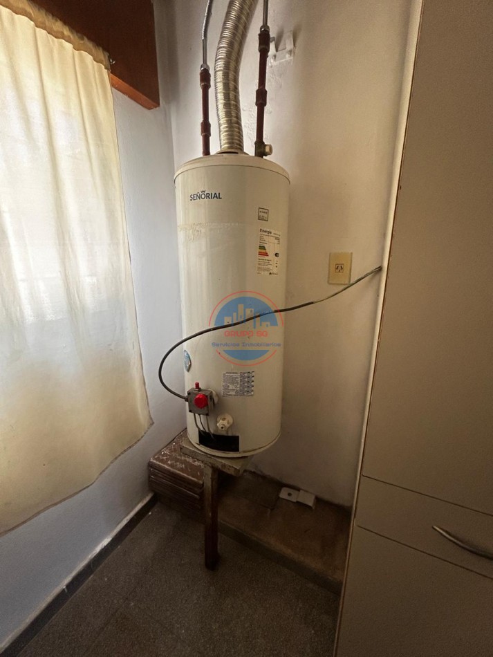 CASA EN VENTA DE 3 DORMITORIOS CON PATIO - GENERAL BUSTOS - CORDOBA.