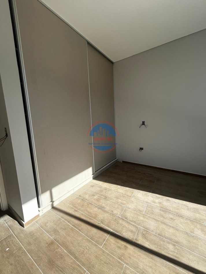 RINCONES DE MANANTIALES - CASA DE 3 DORMITORIOS Y COCHERA DOBLE.