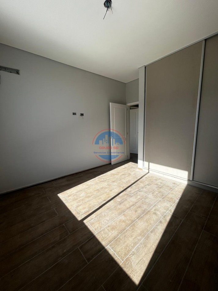 RINCONES DE MANANTIALES - CASA DE 3 DORMITORIOS Y COCHERA DOBLE.