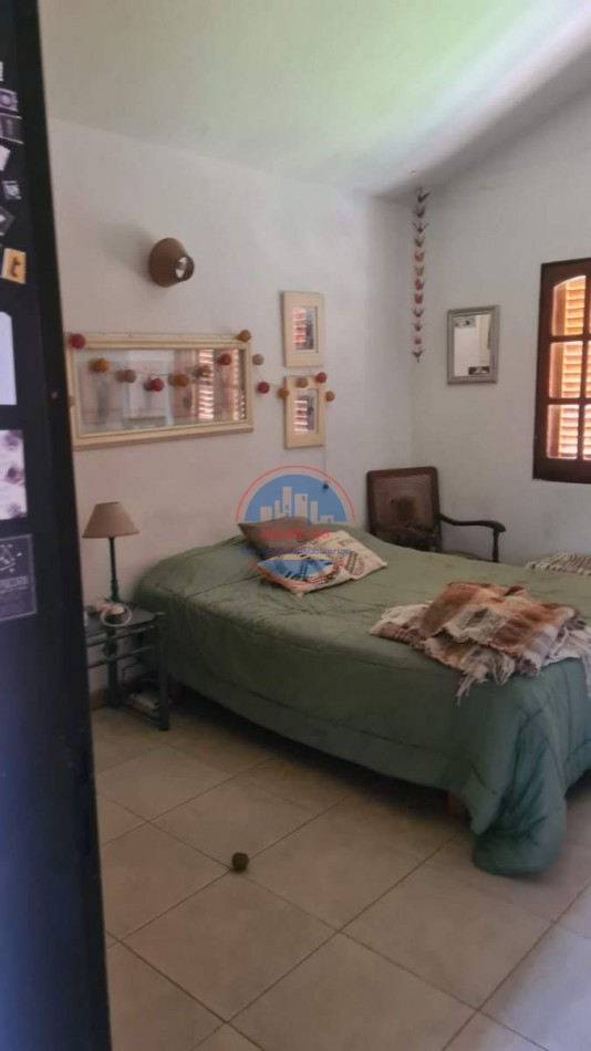 RECTA MARTINOLLI - CASA EN VENTA 4 DORMITORIOS CON PILETA.