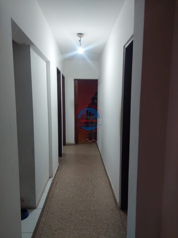 VILLA ALLENDE - CASA DE 4 DORMITORIOS.