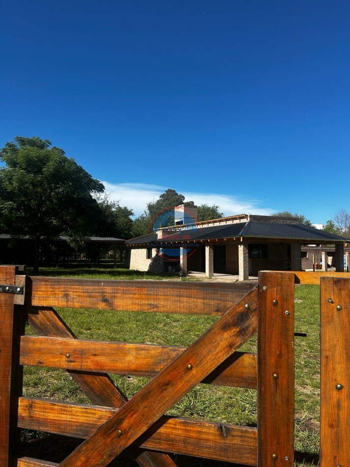 CASA EN VENTA - VILLA CIUDAD AMERICA, POTRERO DE GARAY.